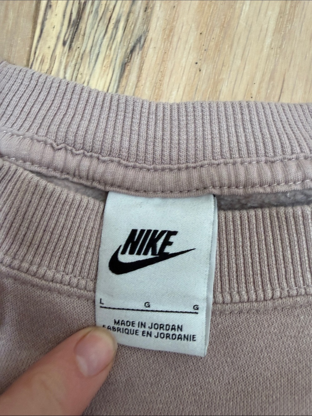 Nike Cropped Sweatshirt in Dusty Rose - Picture 2 of 2